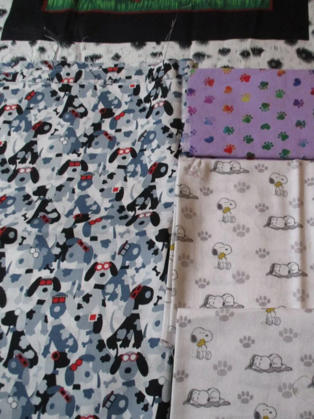 Lot of Cotton Fabric Scraps/Remnants Paw Prints Snoopy Bones Dalmatian Dogs